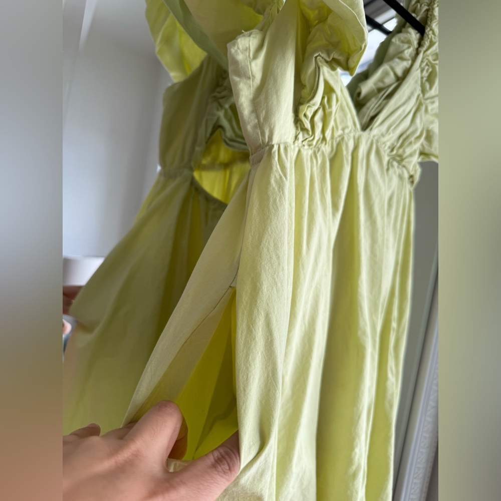 Dress - Picture 2 of 3